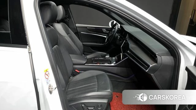 Audi A6 (C8) 2020 Белый из Кореи, фото 3