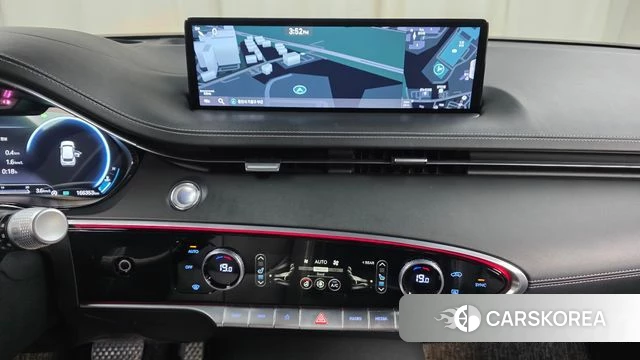Genesis GV70 2021 Черный из Кореи, фото 3