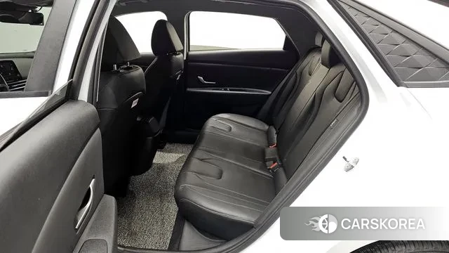 Hyundai The New Avante (CN7) 2024 Белый из Кореи, фото 3