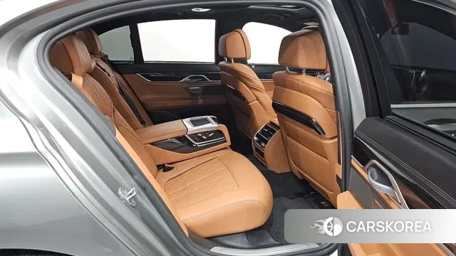 BMW 7 Series (G11) 2020 Серый из Кореи, фото 3