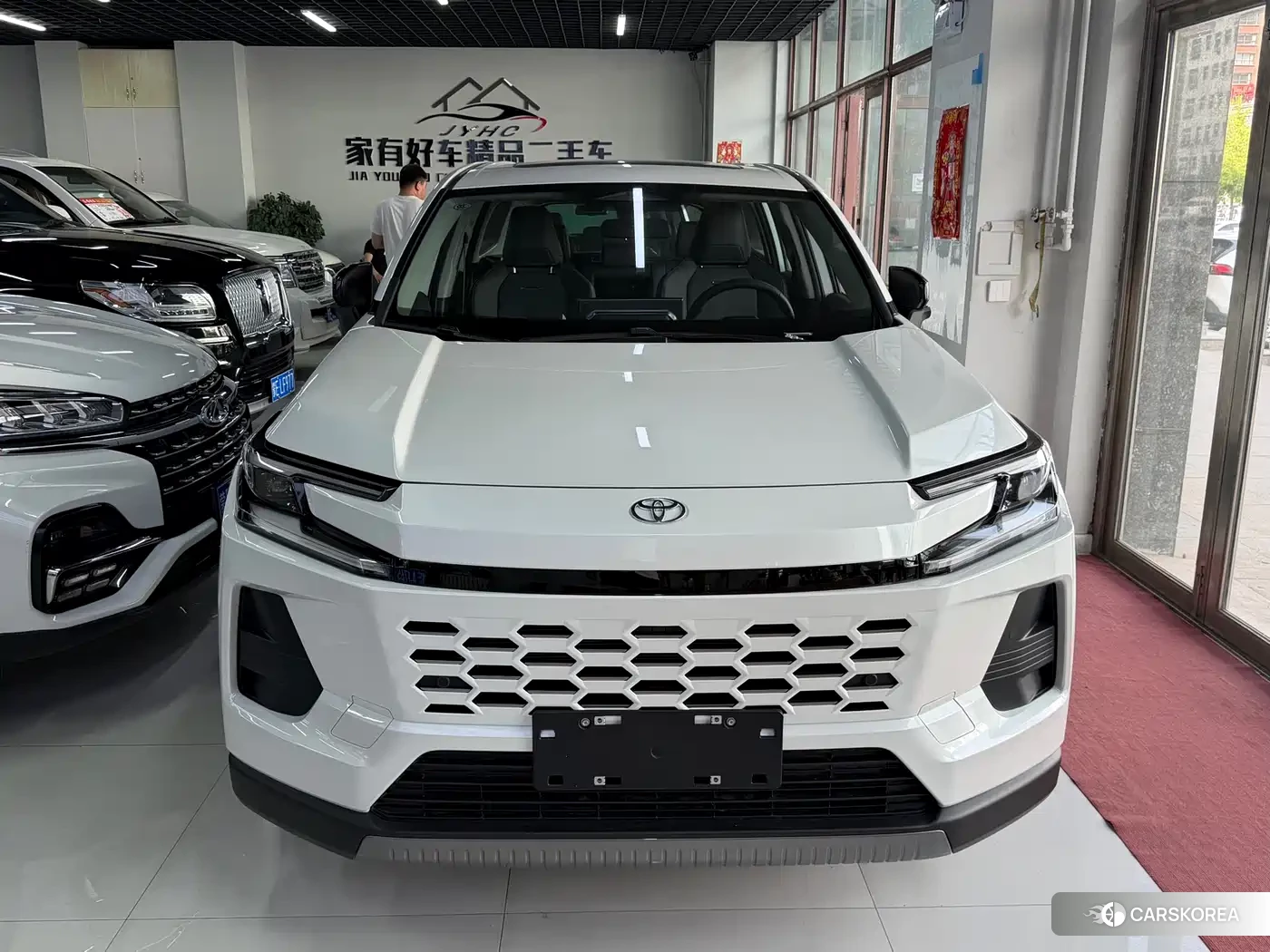 Toyota Wildlander 2026 Белый из Китая, фото 3