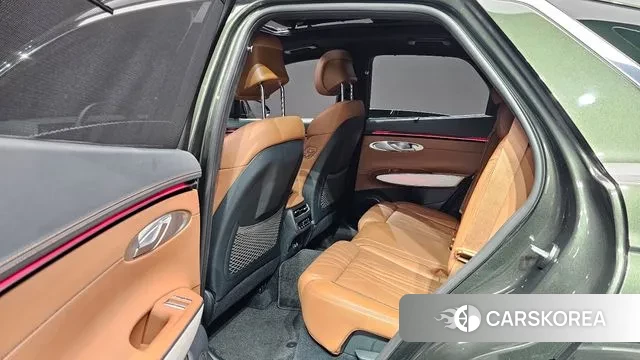 Genesis GV70 2024 Серый из Кореи, фото 3