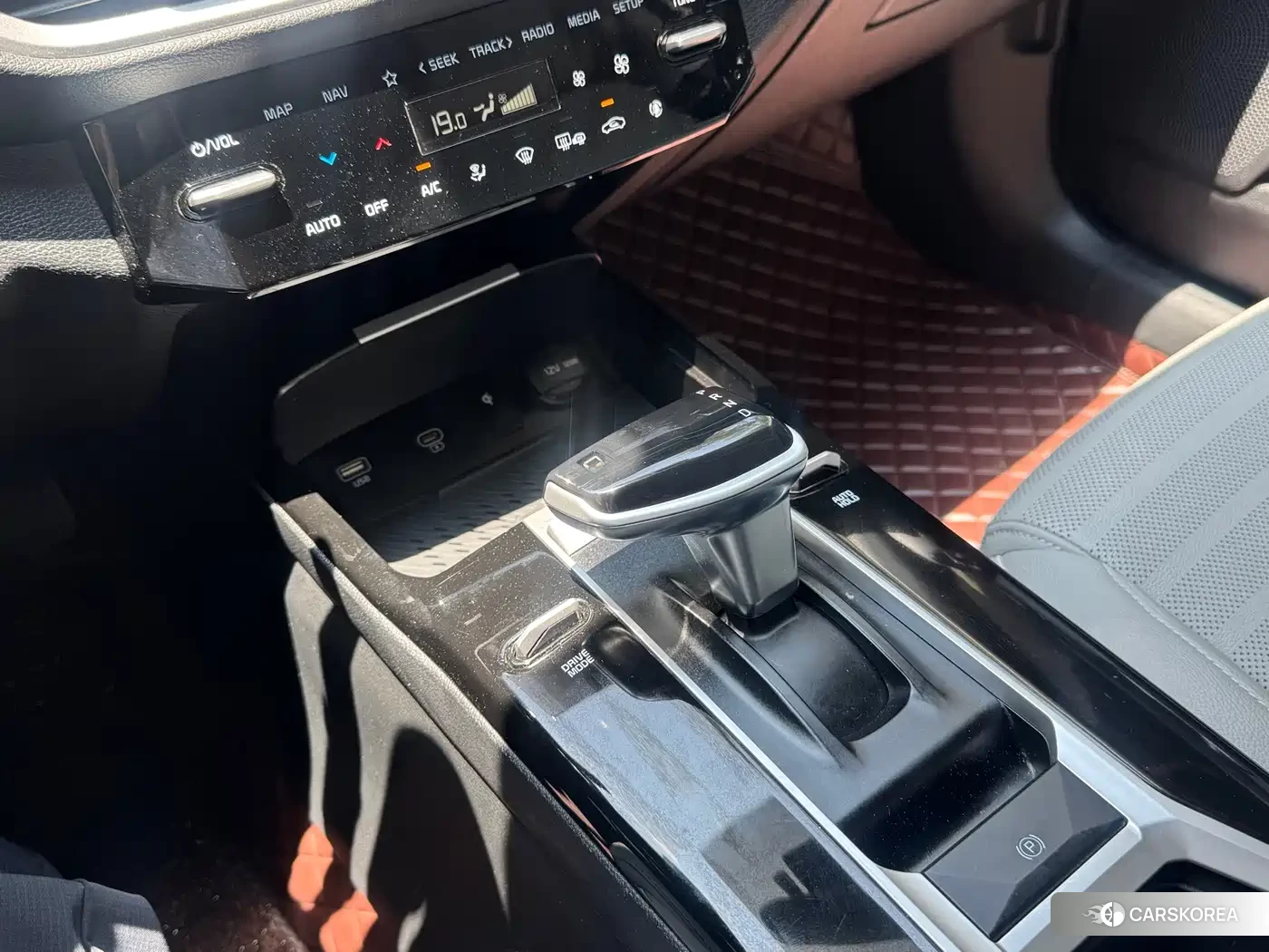 Kia K3 2023 Белый из Китая, фото 3