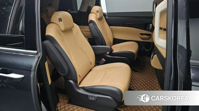 Kia Carnival 4th generation 2023 Черный из Кореи, фото 3