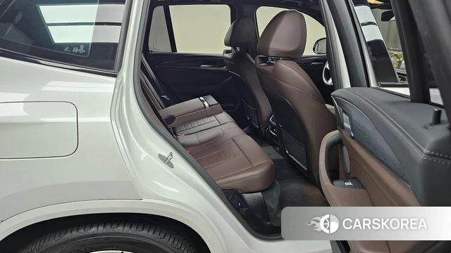 BMW iX3 2024 Белый из Кореи, фото 3