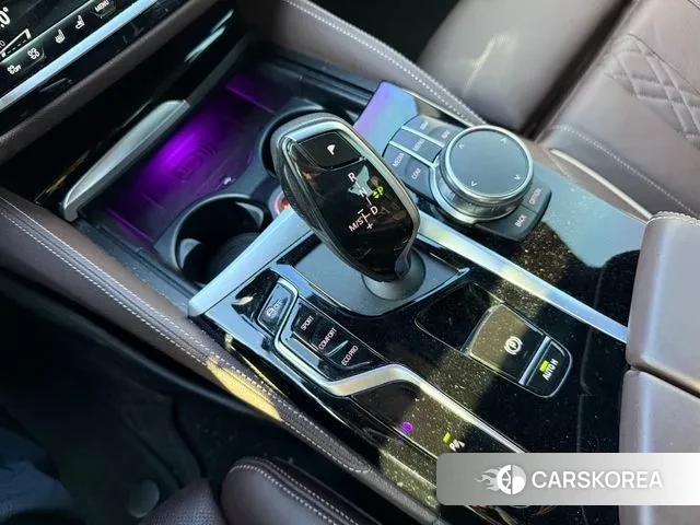 BMW 5 Series (G30) 2023 Черный из Кореи, фото 3