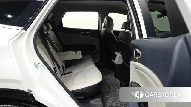 Kia Sportage 5th Generation 2024 Белый из Кореи, фото 3