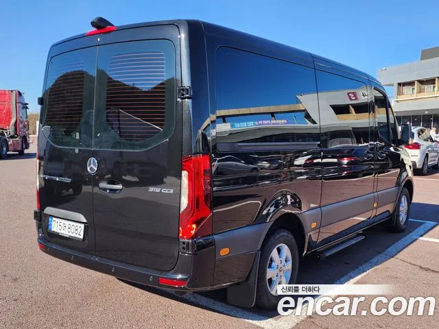 Mercedes-Benz Sprinter 2024 Черный из Кореи, фото 3