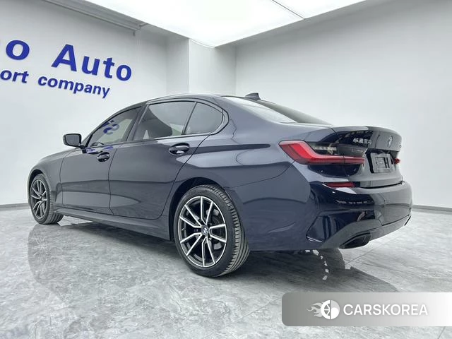 BMW 3 series 2022 Черный из Китая, фото 3
