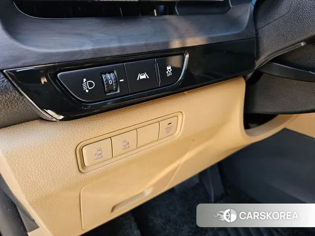 Kia Carnival 4th generation 2023 Белый из Кореи, фото 3