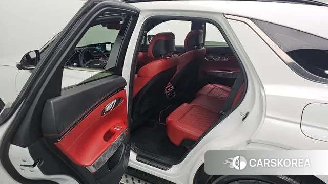 Genesis GV70 2023 Белый из Кореи, фото 3