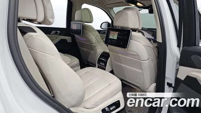 BMW X7 (G07) 2021 Белый из Кореи, фото 3