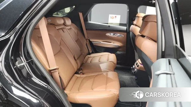 Genesis GV70 2023 Черный из Кореи, фото 3