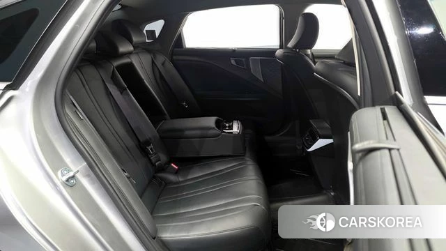 Kia K8 2022 Серебристо-серый из Кореи, фото 3