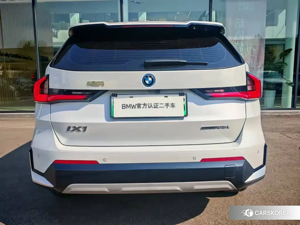 BMW iX1 2025 Белый из Китая, фото 3