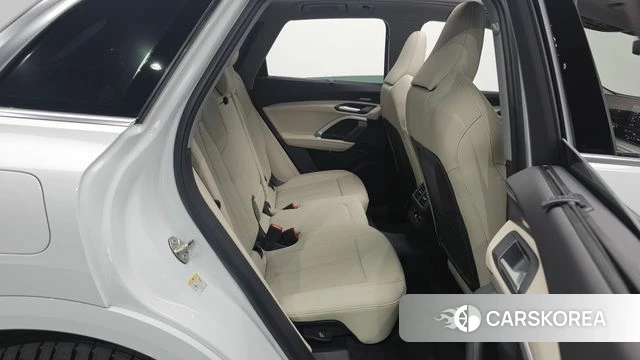 Audi Q5 (80A) 2025 Белый из Кореи, фото 3