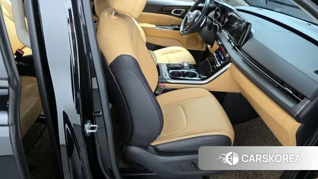 Kia Carnival 4th generation 2023 Черный из Кореи, фото 3