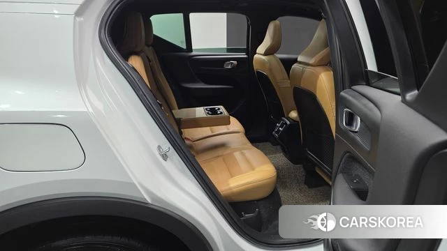 Volvo XC40 2020 Белый из Кореи, фото 3