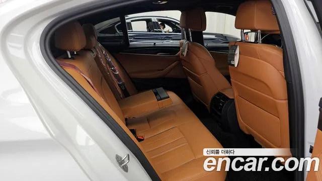 BMW 5 Series (G30) id 2715484 из Кореи 3