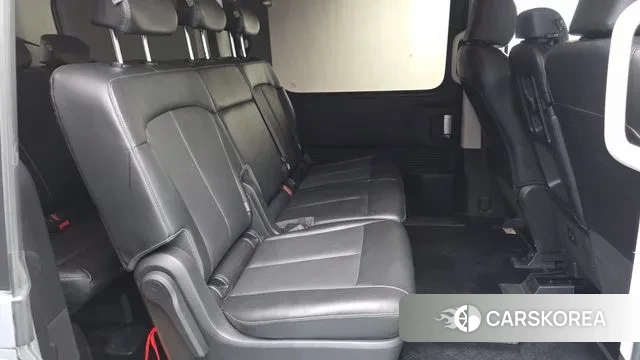 Hyundai Staria 2021 Серебристо-серый из Кореи, фото 3