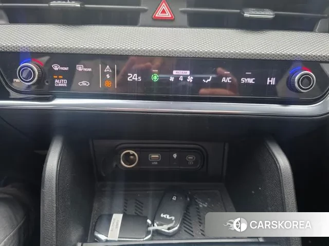 Kia Sportage 5th Generation 2022 Белый из Кореи, фото 3