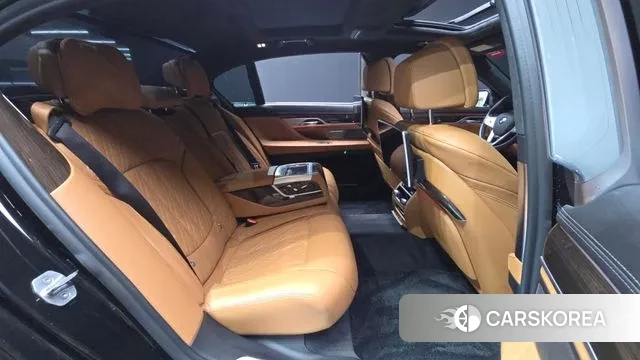 BMW 7 Series (G11) 2019 Черный из Кореи, фото 3