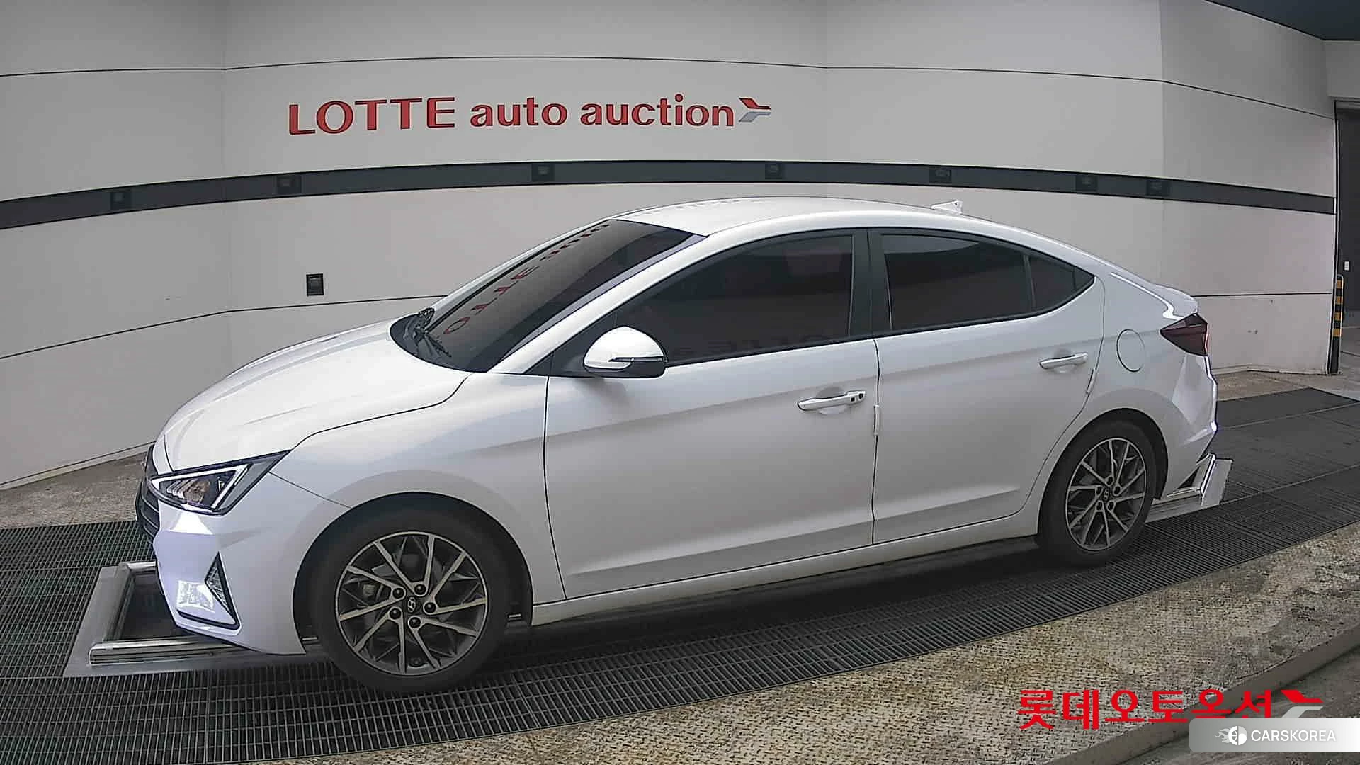 Hyundai Avante 2020 Polar White из Кореи, фото 3