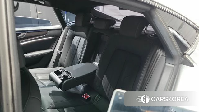 Audi A7 (4K) 2022 Белый из Кореи, фото 3