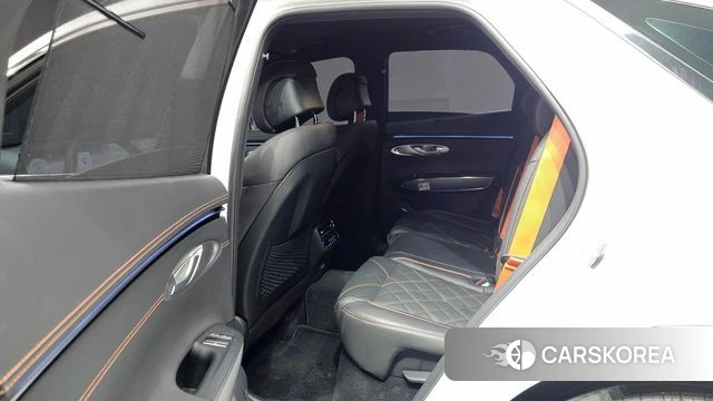 Genesis GV70 2024 Белый из Кореи, фото 3