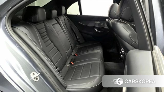 Mercedes-Benz E-Class W213 2022 Серый из Кореи, фото 3