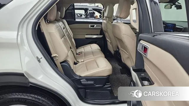 Ford Explorer 6th Generation 2021 Белый из Кореи, фото 3