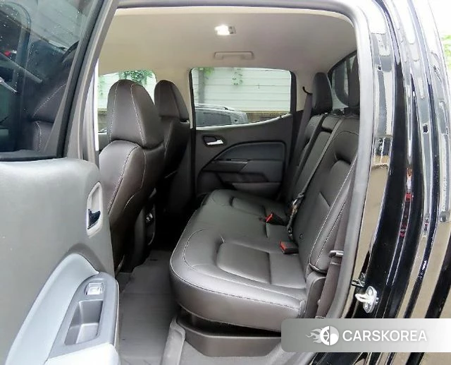 Chevrolet (GM Daewoo) Real New Colorado 2022 Черный из Кореи, фото 3