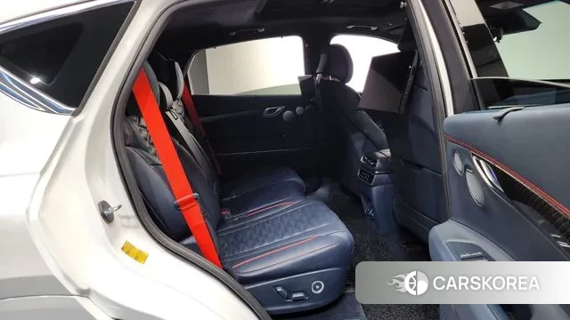 Genesis GV80 Coupe 2024 Белый из Кореи, фото 3