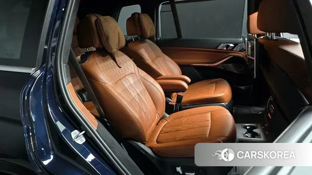 BMW X7 (G07) 2022 Черный из Кореи, фото 3