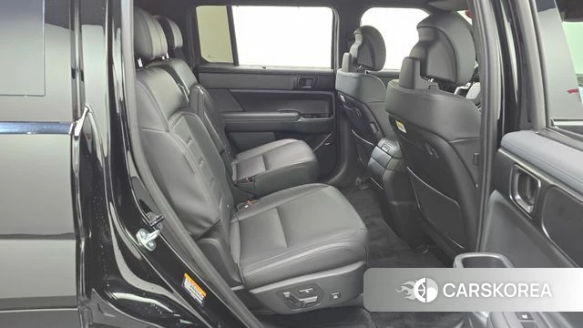 Hyundai Santa Fe (MX5) 2024 Черный из Кореи, фото 3