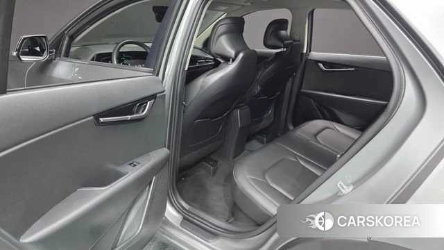 Kia Di Ol Nu Niro 2022 Серебряный из Кореи, фото 3