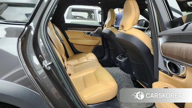 Volvo V90 Cross-Country 2022 Серый из Кореи, фото 3