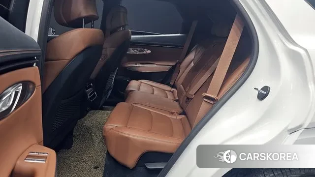 Genesis GV70 2023 Белый из Кореи, фото 3