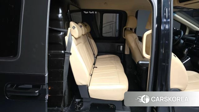 Hyundai Staria 2021 Черный из Кореи, фото 3