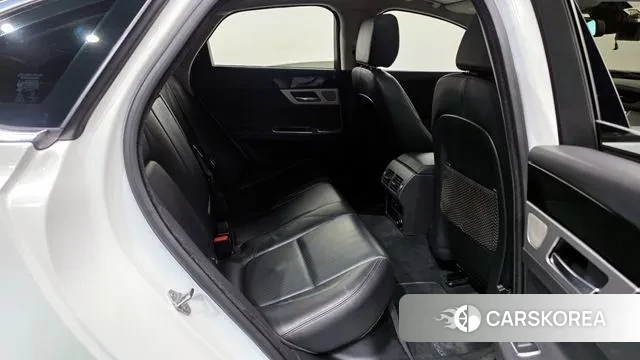 Jaguar XF (X260) 2018 Белый из Кореи, фото 3