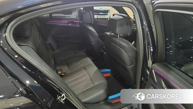 BMW 5 Series (G60) 2023 Черный из Кореи, фото 3