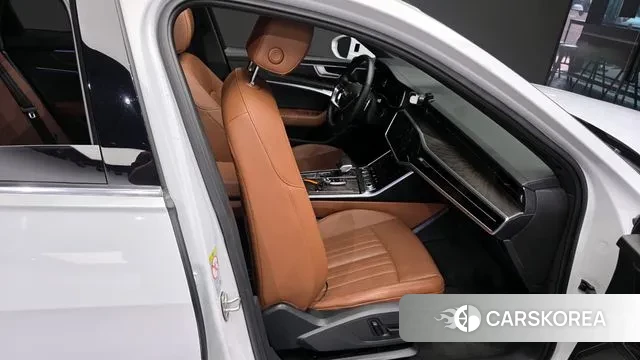 Audi A6 (C8) 2023 Белый из Кореи, фото 3