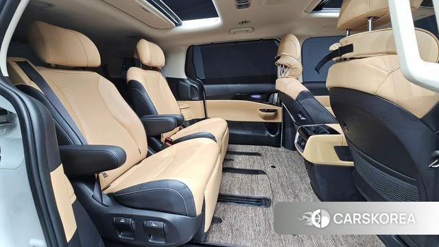 Kia Carnival 4th generation 2023 Белый из Кореи, фото 3