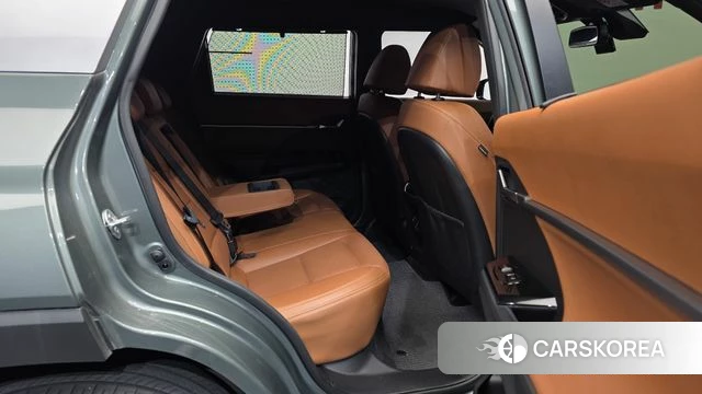 Ssangyong Torres 2023 Темно-зеленый из Кореи, фото 3