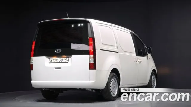 Hyundai Staria 2021 Белый из Кореи, фото 3