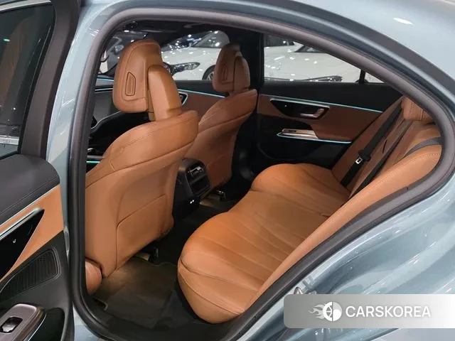 Mercedes-Benz E-Class W214 2025 Синий нефрит из Кореи, фото 3