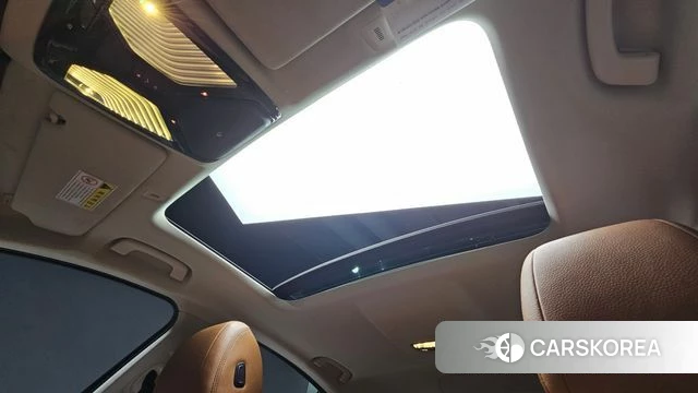 BMW 5 Series (G30) 2019 Белый из Кореи, фото 3