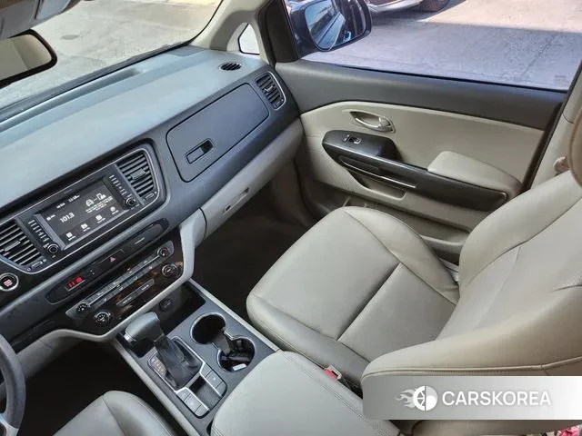Kia The New Carnival 2018 Черный из Кореи, фото 3