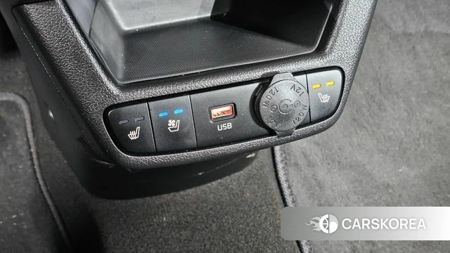 Kia The New Kia Ray EV 2023 Белый из Кореи, фото 3
