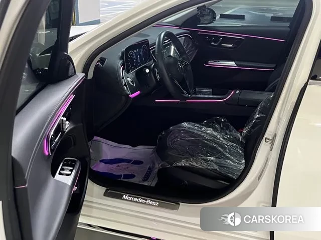 Mercedes-Benz E-Class W214 2024 Белый из Кореи, фото 3